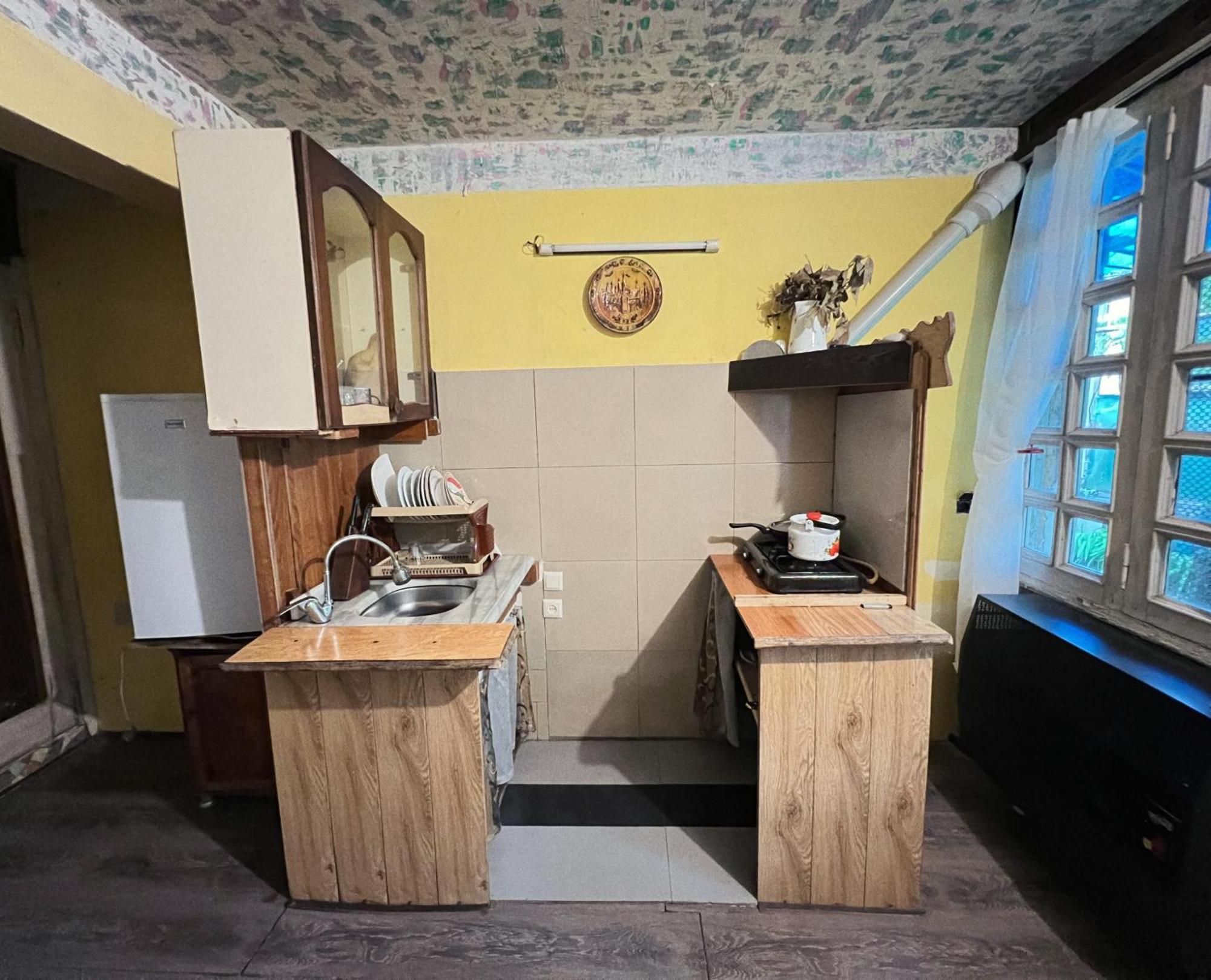 Hostel Eco Tsjakvi Eksteriør bilde